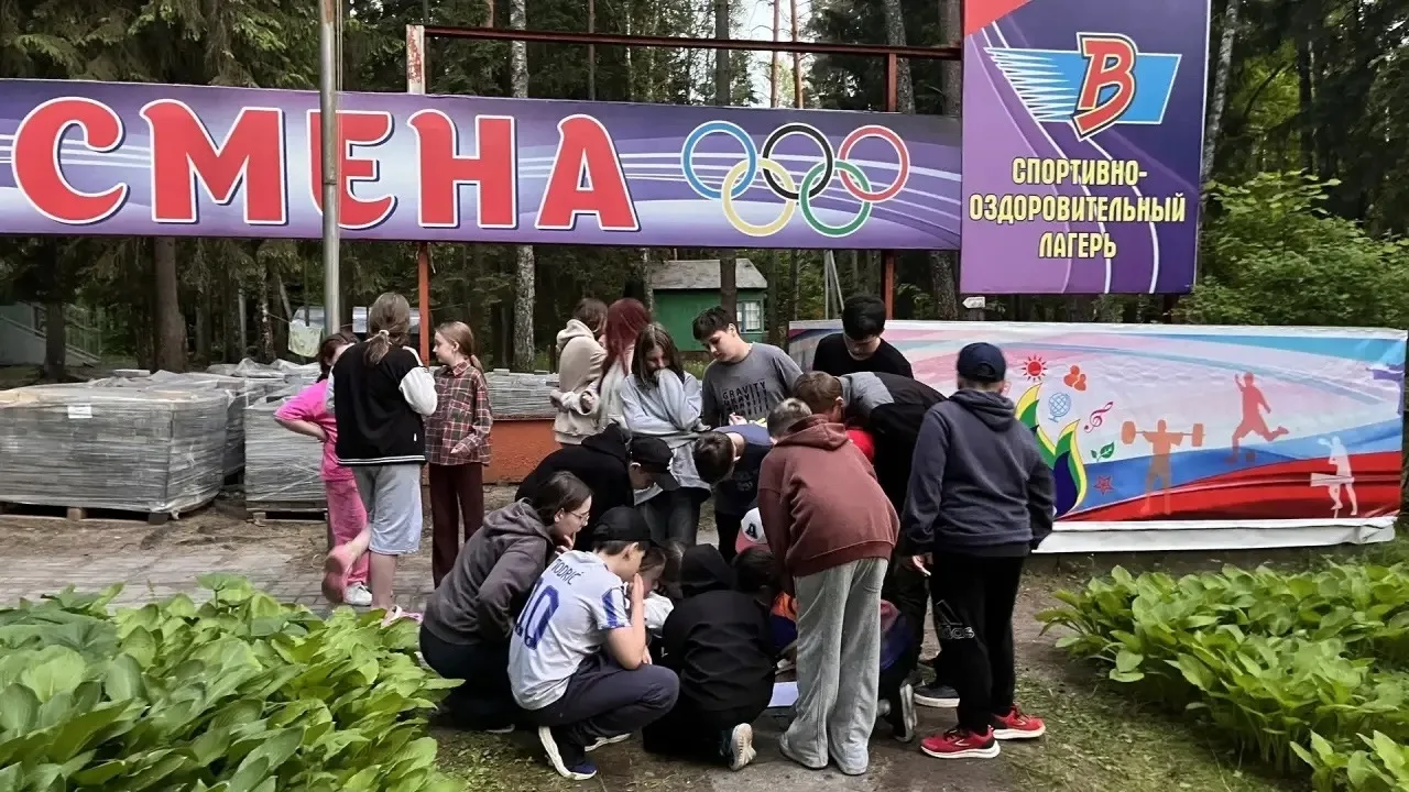 🎬 И началась ЛЕТНЯЯ МАГИЯ!

Представьте: утро, солнце, и вместо привычной тишины — звонкий смех и д