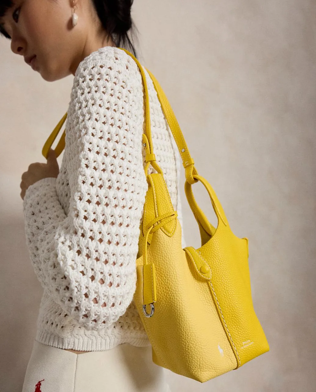 Женская кожаная сумка Ralph Lauren
Цена 29790 руб + вес
Заказать Telegram | MAX | VK (+)
Больше выбо