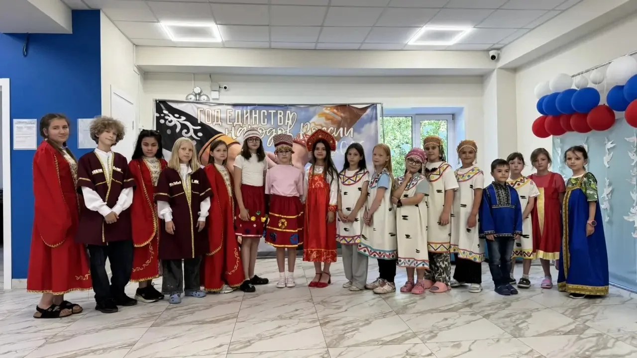 🇷🇺🗺️ «Открываем Россию»: невероятное путешествие по многонациональной стране прямо в нашем лагере