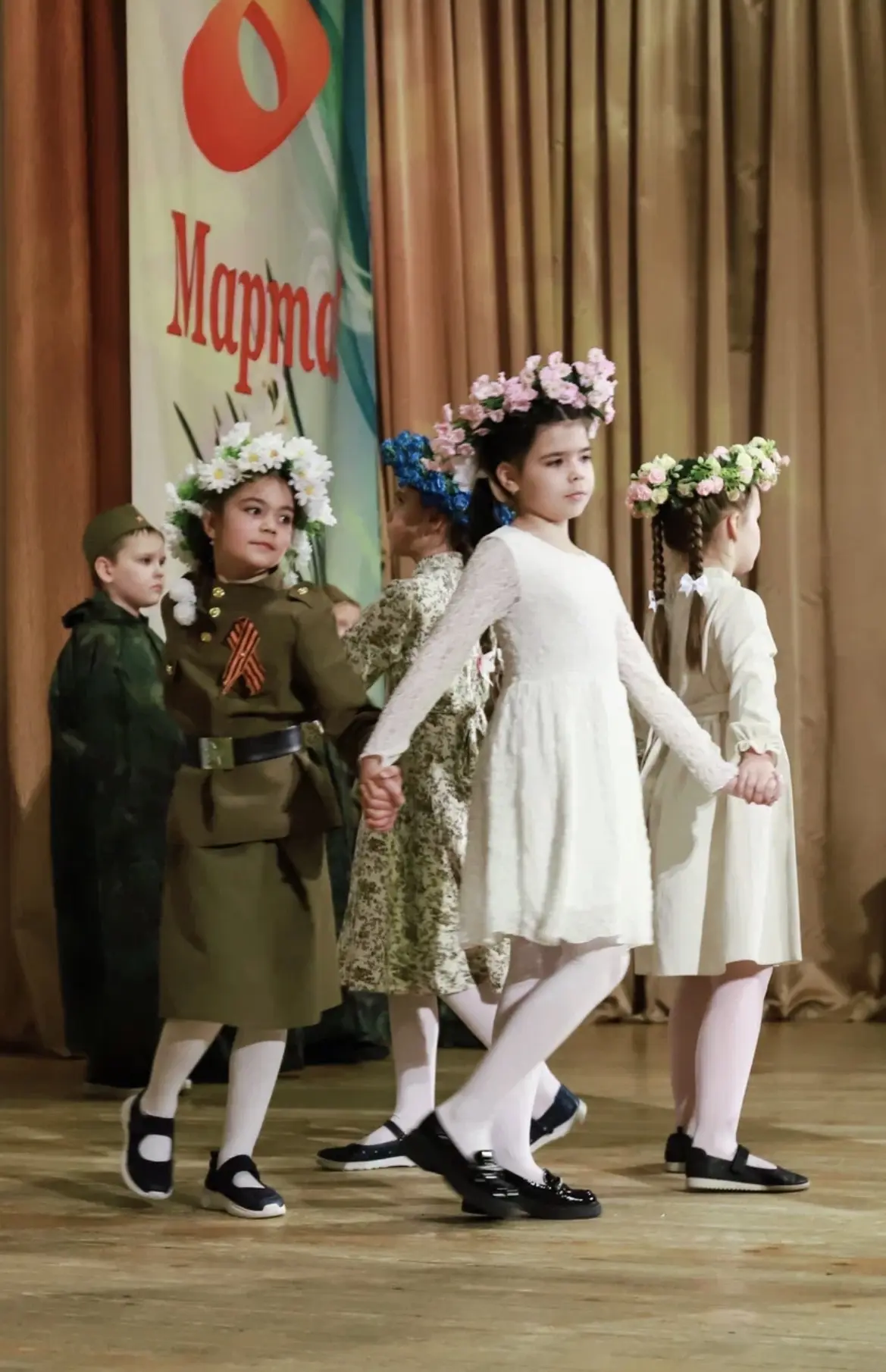 🎶В нашей школе прошёл конкурс военной песни  Казалось бы, эти песни знают наизусть бабушки и дедушки