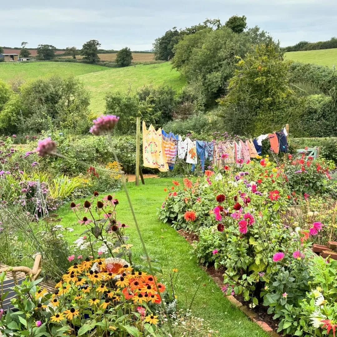 Тот случай, когда радует даже понедельник. Всех с началом лета! 🍉