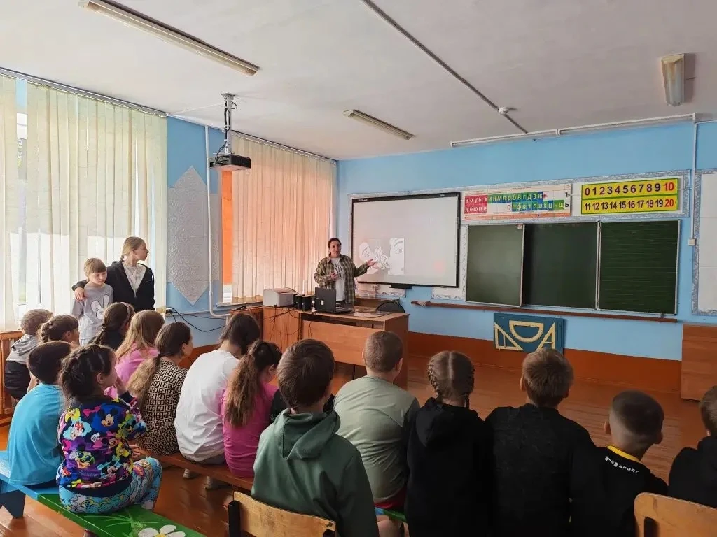 Сегодняшний день в нашем пришкольном лагере был посвящён одному из самых ярких и значимых праздников