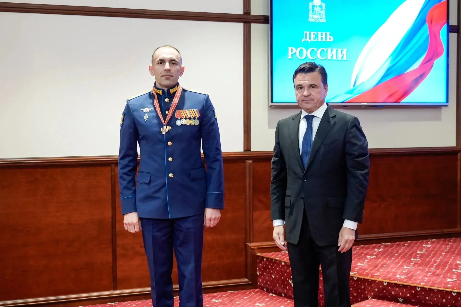 На страже своей Родины!

Страницу нашего канала украсит рассказ о человеке, который любит и болеет в