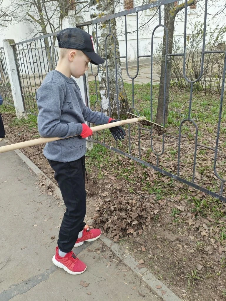 🌿Внимание! ❗❗❗  В нашей школе операция "БУНТ"- большая уборка нашей территории!  Пусть планета стане