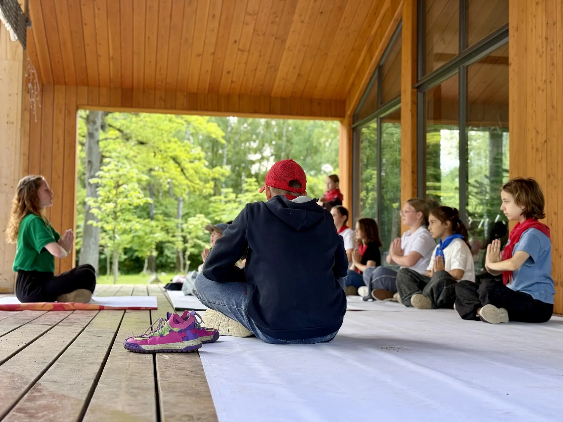 🧘‍♀️ Йога в парках

Во Фрязинском лесопарке прошло тематическое мероприятие «Йога в парках» 🌿

Уча