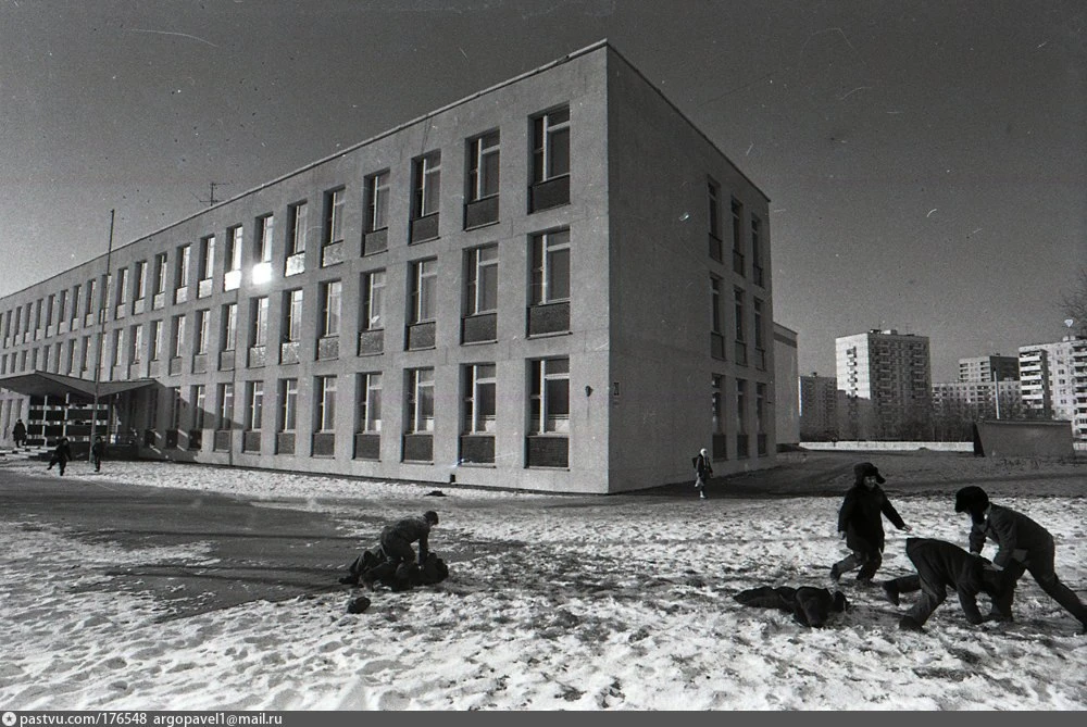 Школа №899 (1314)

#ретро_района

Читай главный канал о Москве
