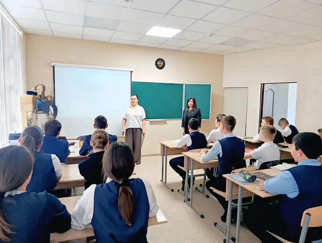 🌟 Путешествие по "Дорогам Памяти": Наша Школа Гордится Своими Знатоками Истории!