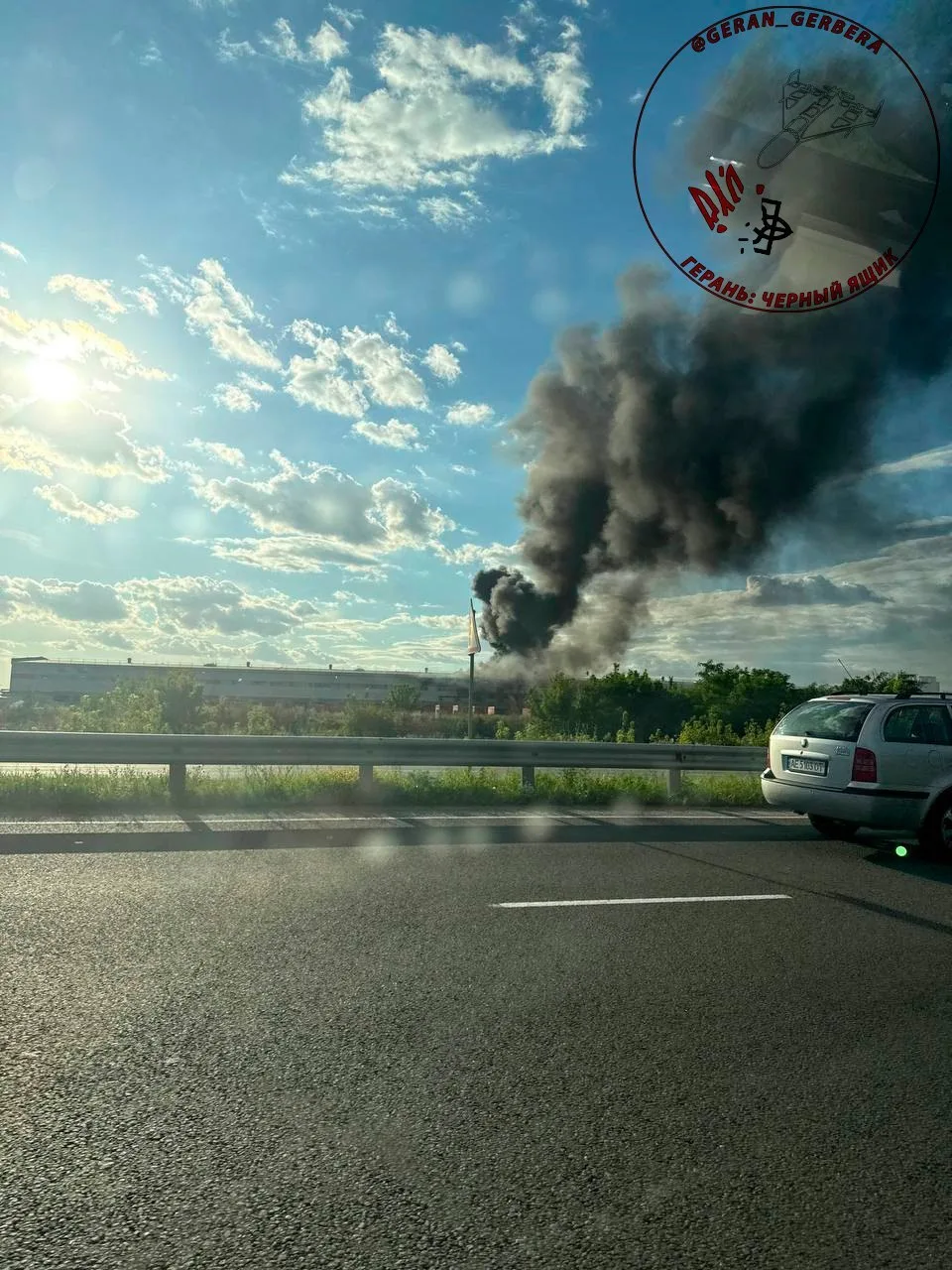 💥 В Днепропетровской области поражены логистический терминал и автозаправочный комплекс

Вечером 30