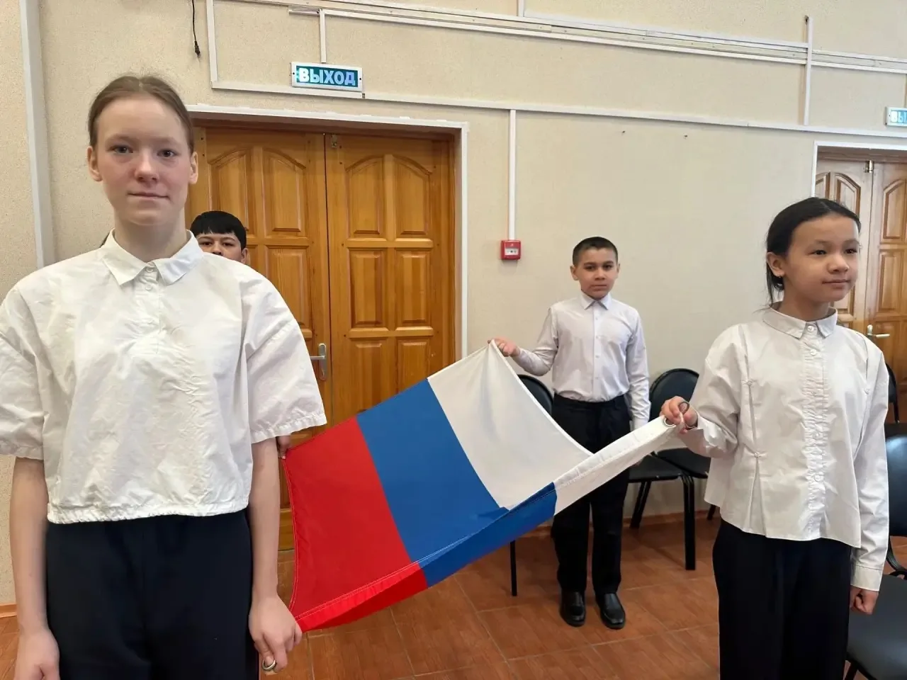 🇷🇺 По сложившейся традиции каждую неделю мы начинаем с Торжественной церемонии поднятия Государствен