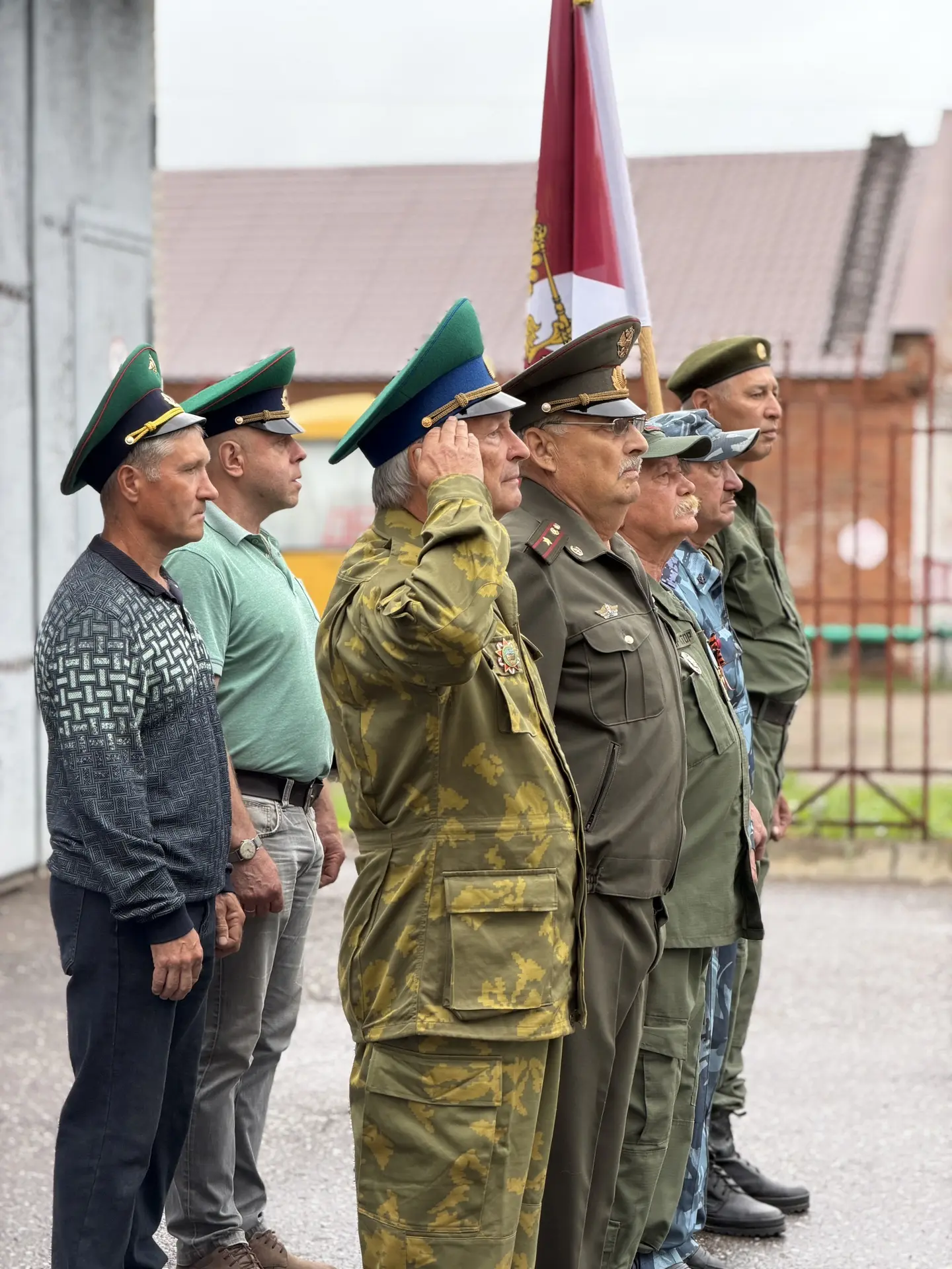Проводили наших ребят на срочную службу в ряды Российской армии 🪖

Среди призывников — наш земляк Р