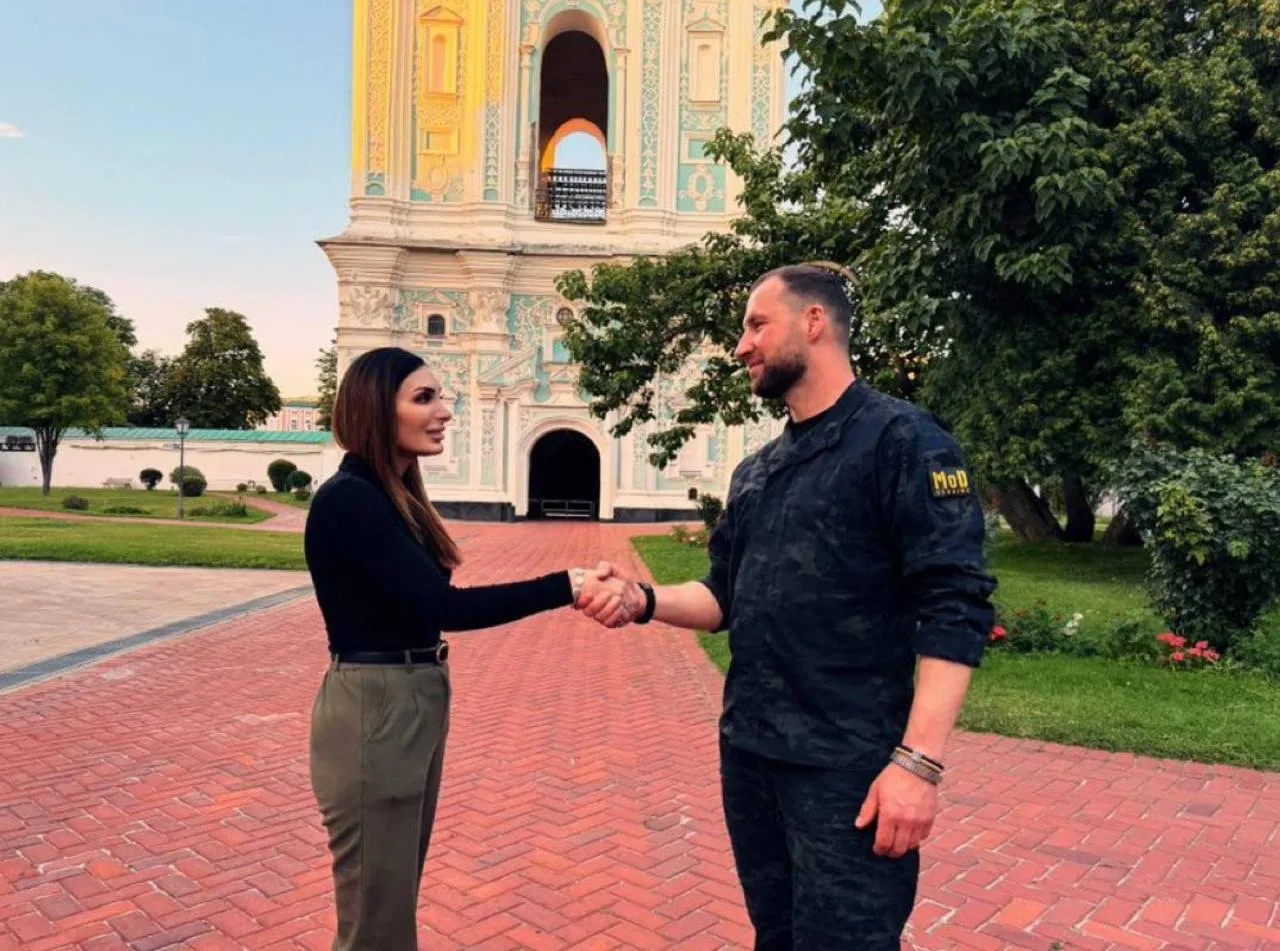 Такое количество украинских ртов смогла обслужить Лора Лумер за пару дней, что она могла бы посоревн