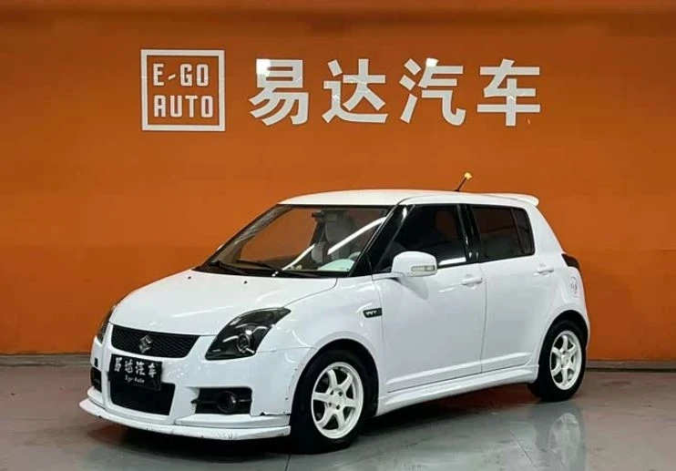 ╔══════════╗
😄 Suzuki Swift в продаже. Простой как две копейки.
╚══════════╝

Именно такой у нас се
