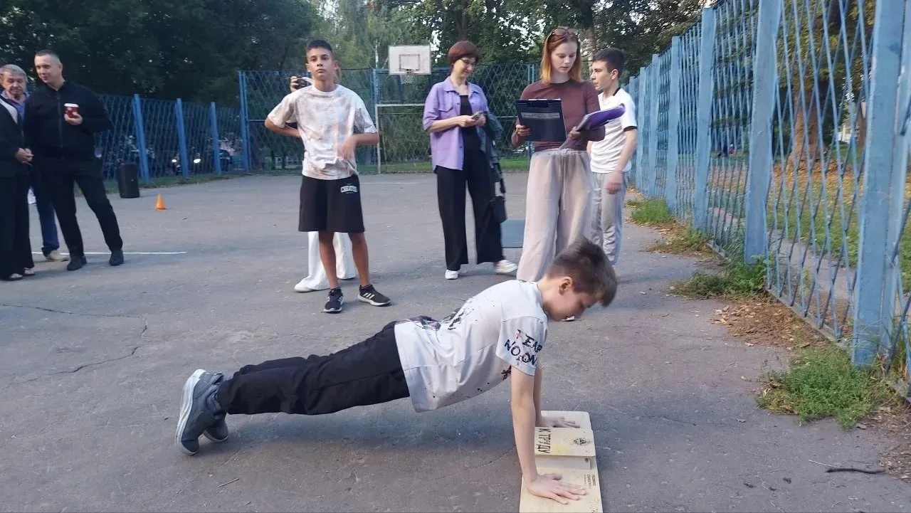 👍 Выездная акция «ГТО во дворах» снова прошла в Коломне. Совсем юные и взрослые любите...