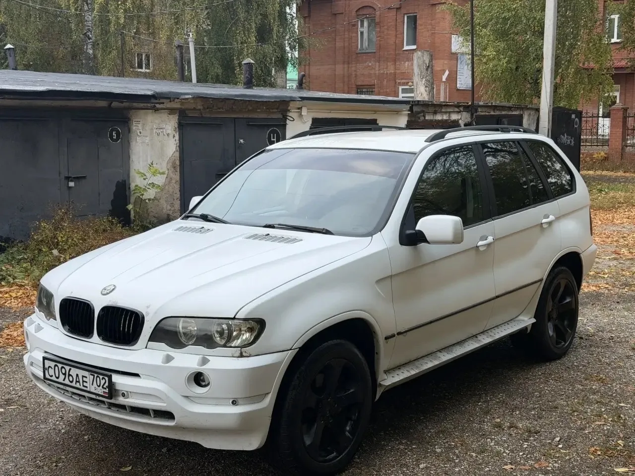 BMW E53 2002г
