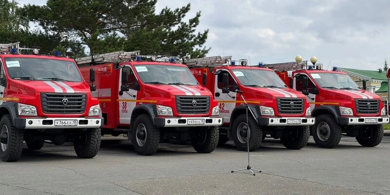 👨🏻‍🚒 Десять новых машин пополнили парк пожарной техники Удмуртии