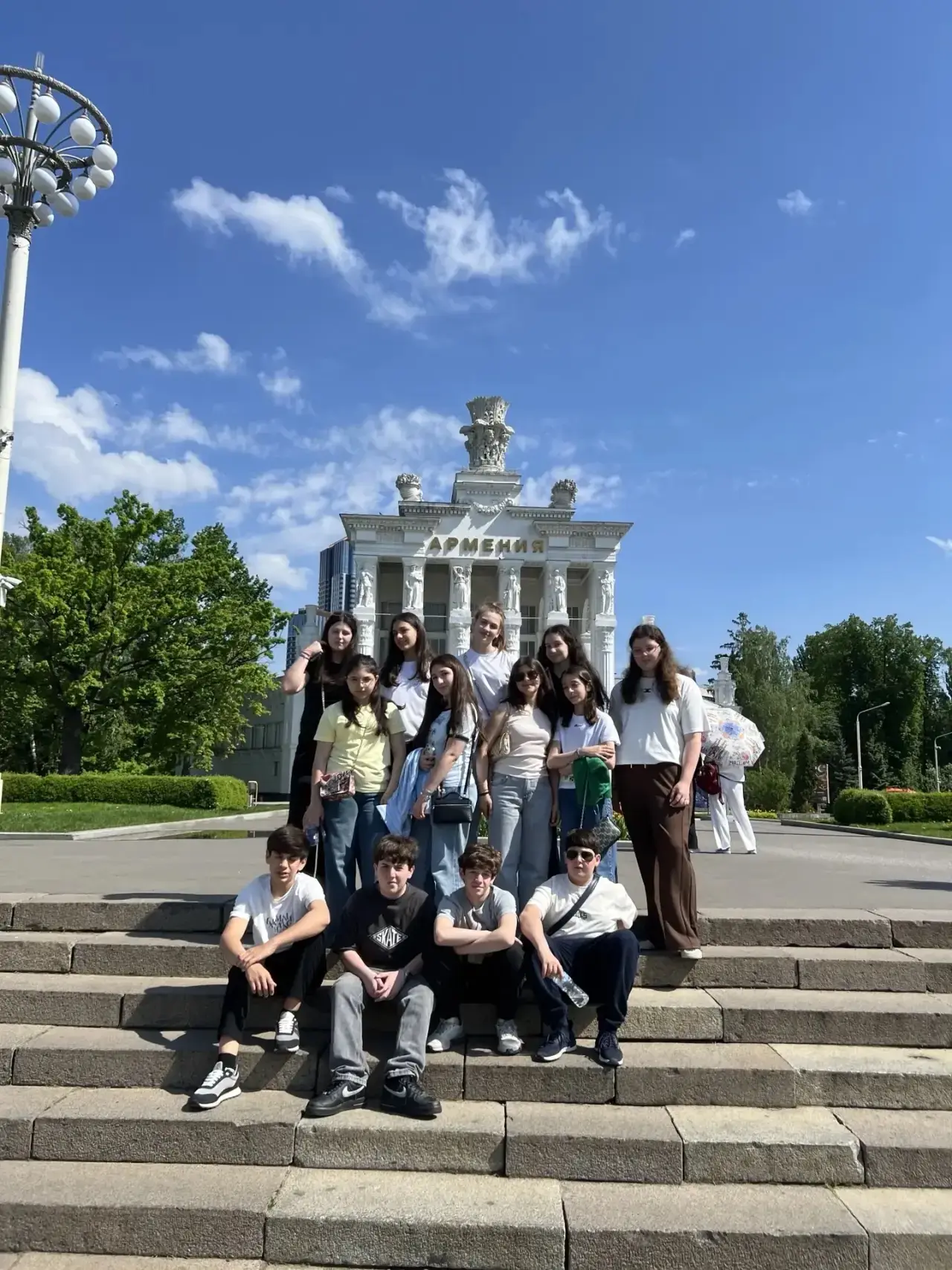 🚀 Путешествие в столицу: 7 «А» открывает Москву!  🚂Наши семиклассники вернулись из захватывающего пу
