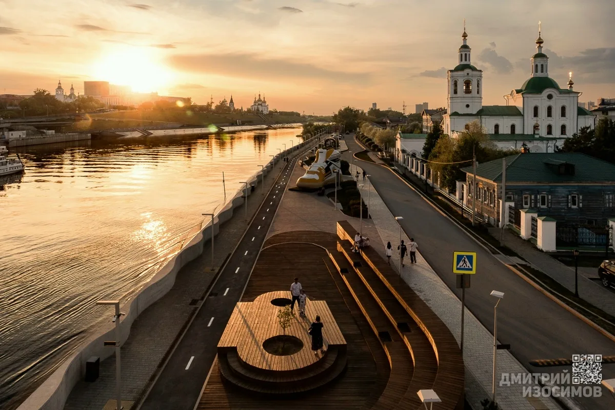 Копите радости минуты  в копилку сердца положив.  Пока ты радуешься жизни -  ты жив.  Спокойной ночи