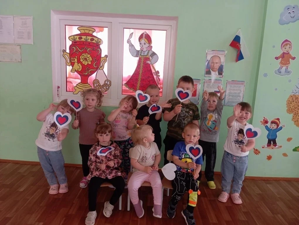 12 июня - День Рождения России, день её независимости! Россия - наша Родина. Родина - это дом, где м