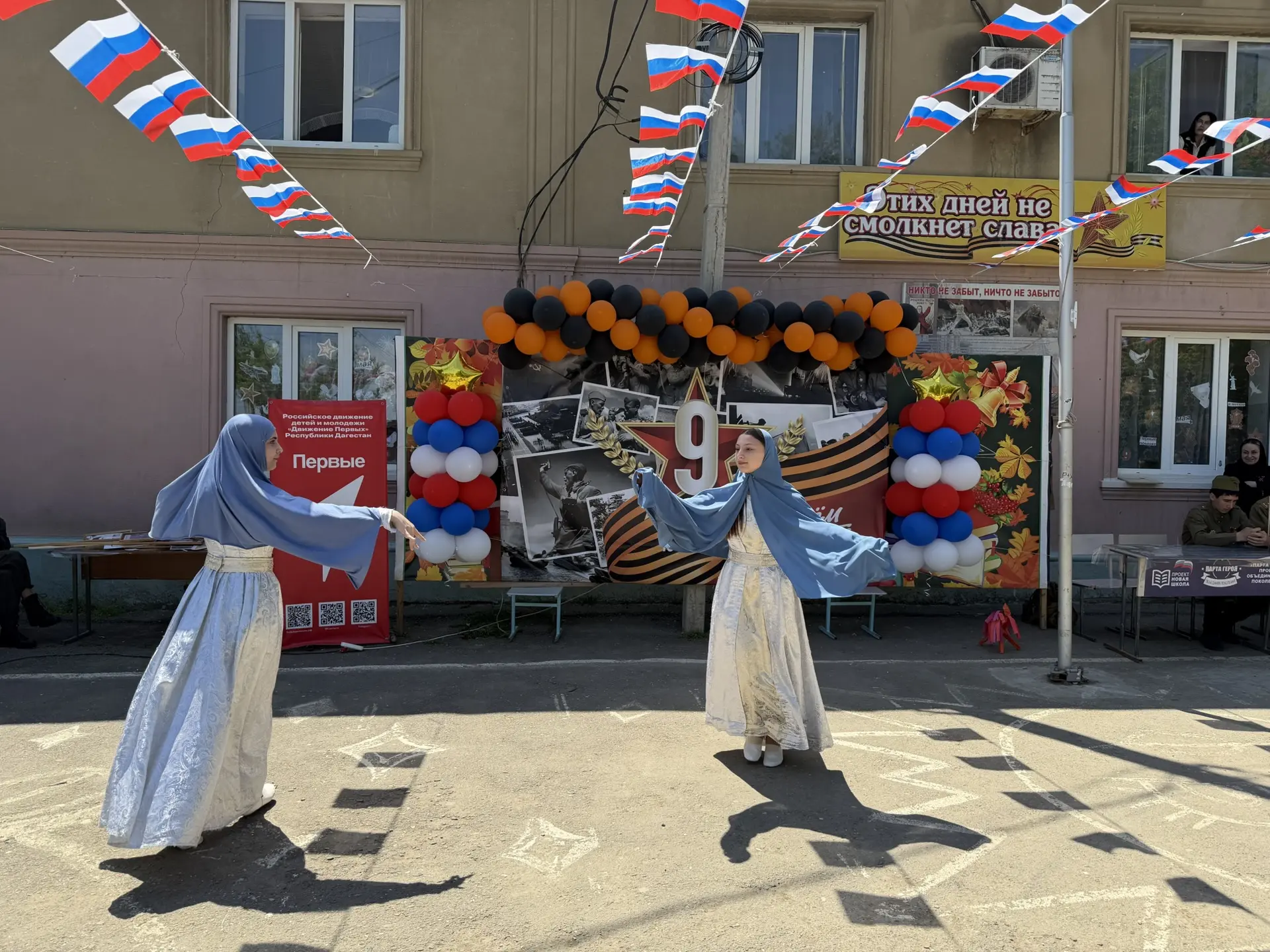На протяжении десятилетий День Победы 9 мая остаётся в России самым трогательным, самым душевным пра
