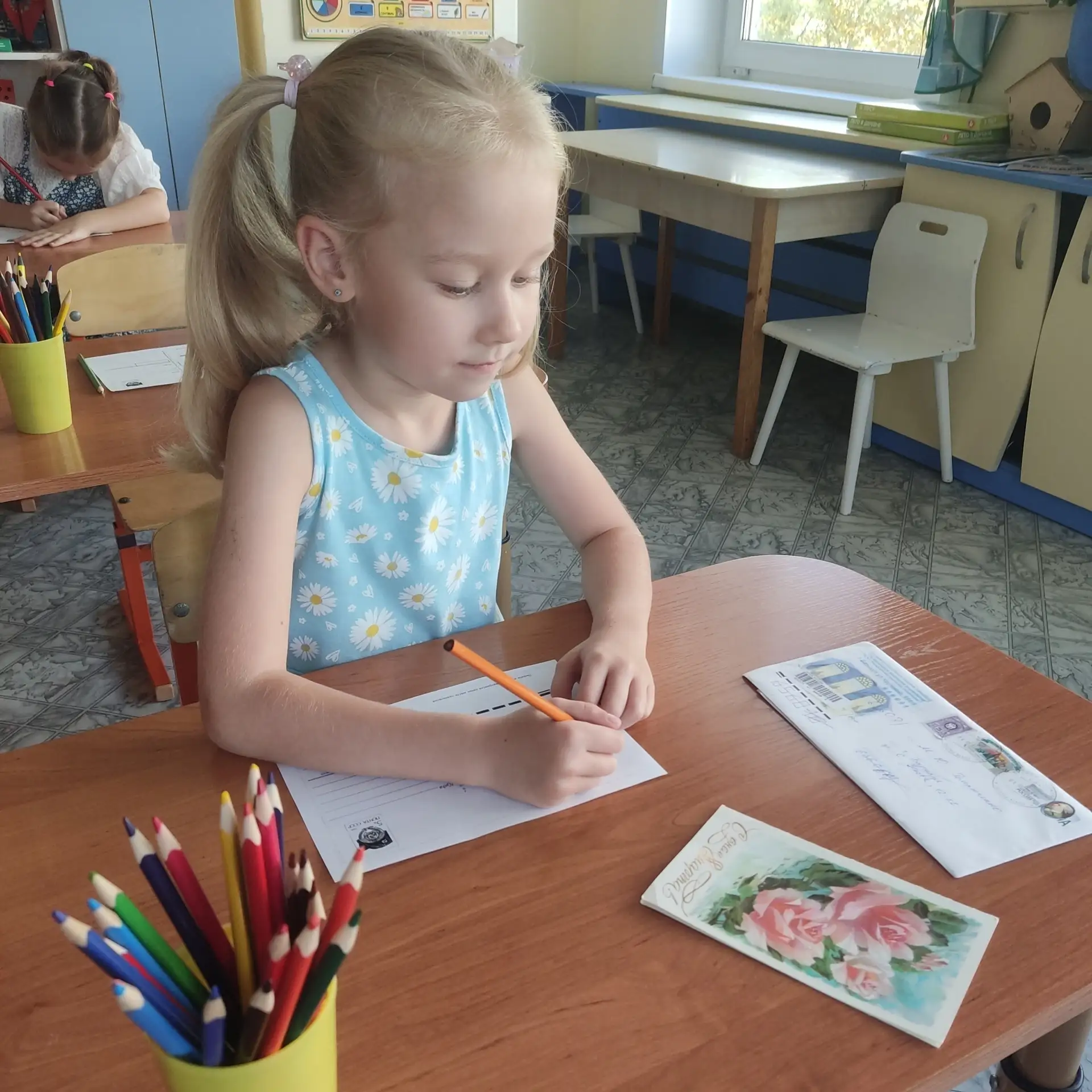 1 октября: День маленькой бумажной радости 📬