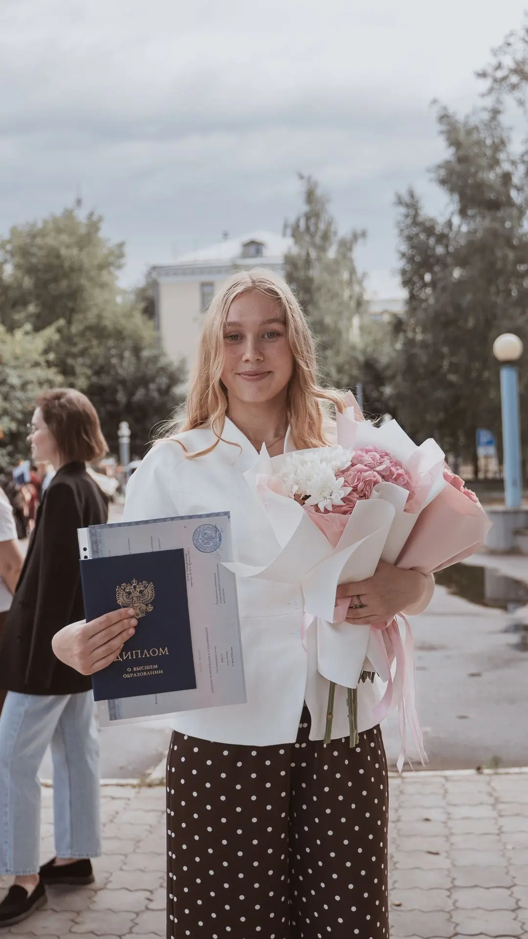 ❤️Больше фото с церемонии вручения дипломов выпускникам Юридического института ВятГУ: [контакт скрыт
