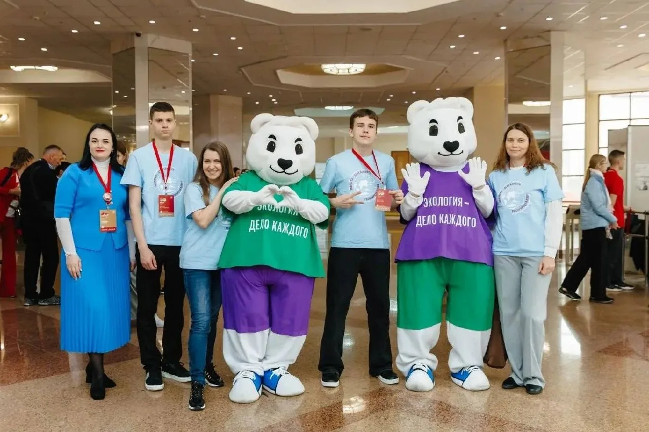 Школьник из Свободного участвует в Международной Менделеевской олимпиаде  В Москве на базе МГУ прохо