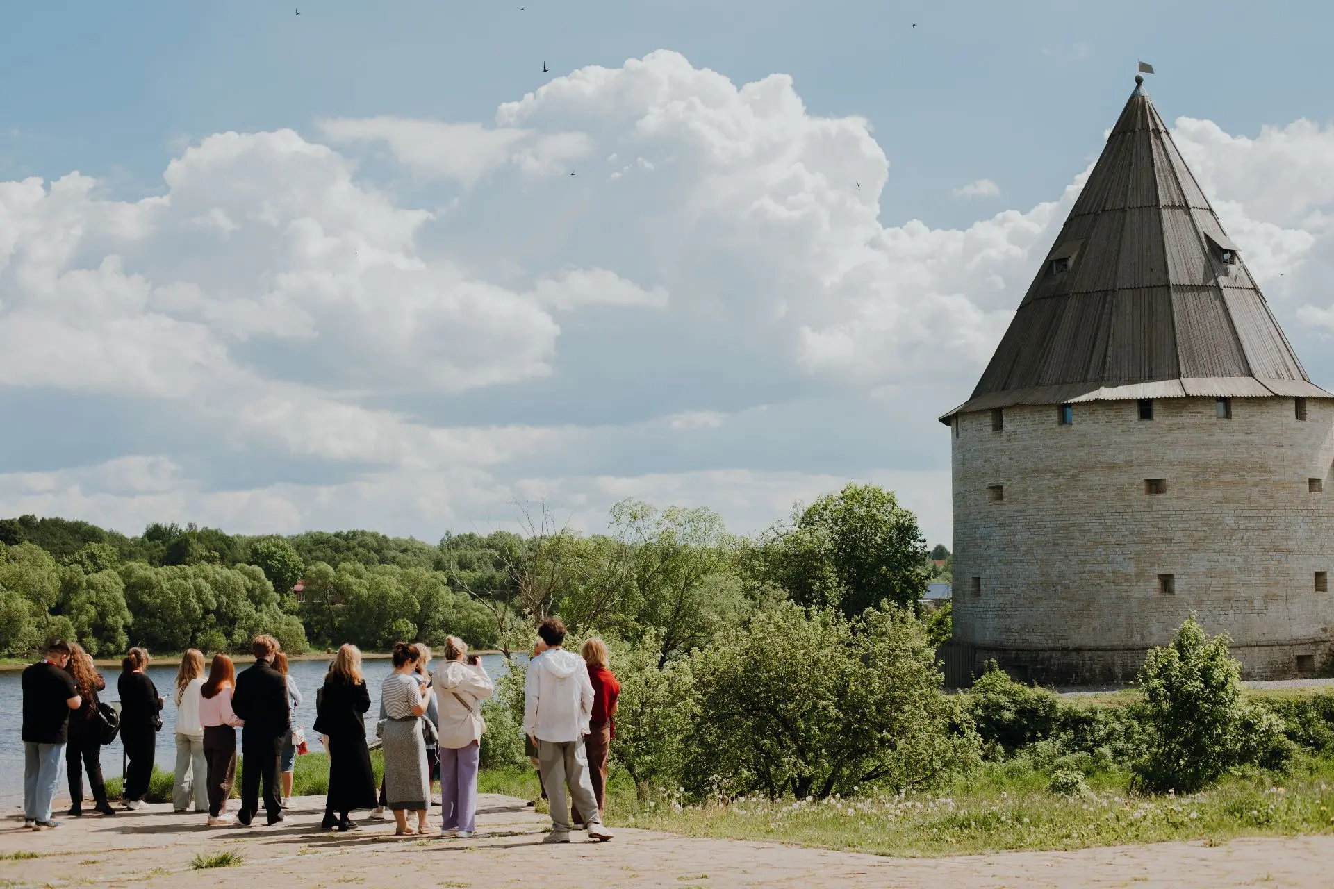 📍Старая Ладога — место, куда по летописному преданию пришёл князь Рюрик, здесь начинался знаменитый