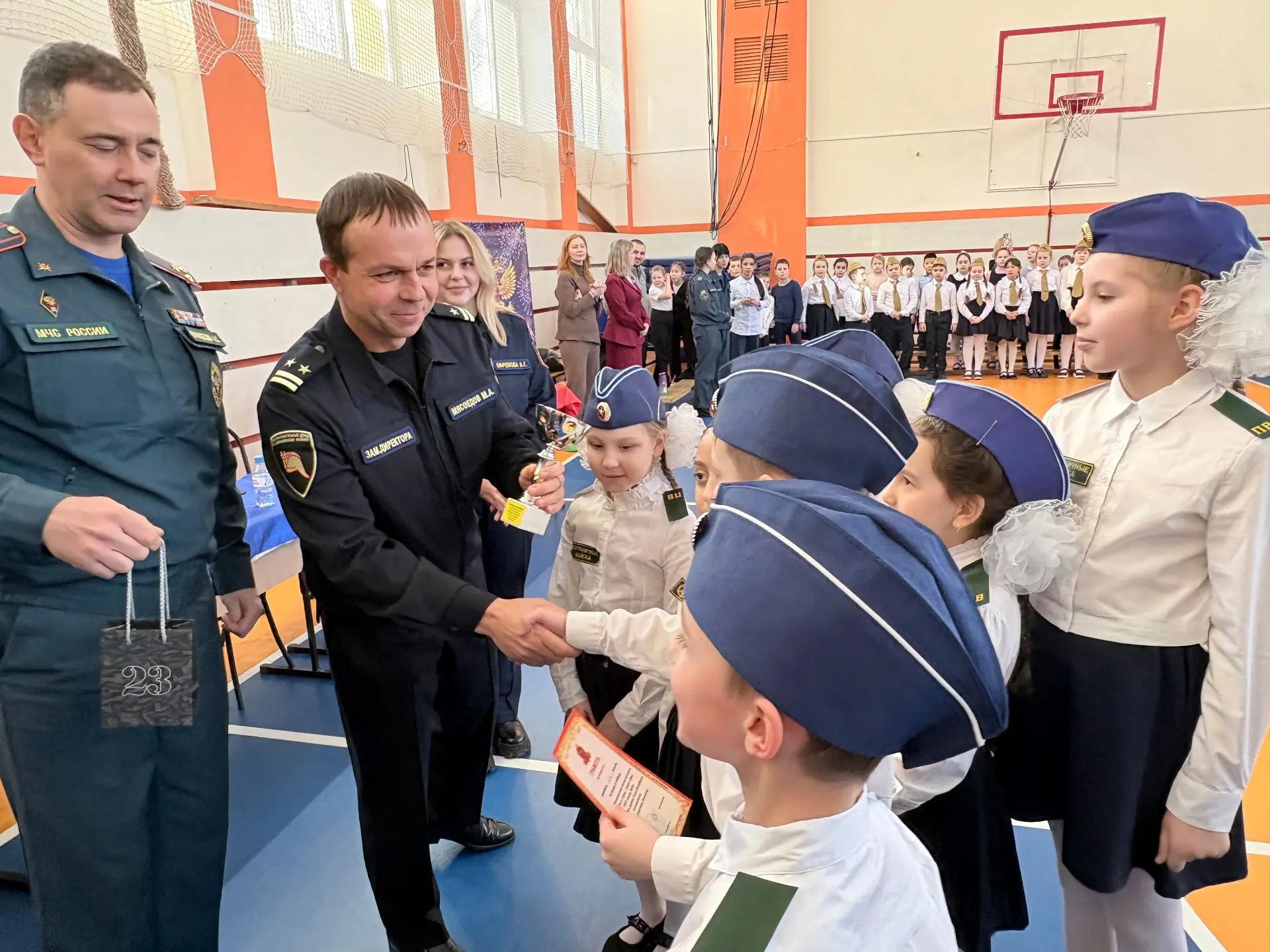 🚒 Пожарно-спасательные отряды: главное за неделю   ⭐️ ПСО Выборгского района Сотрудники отряда прове