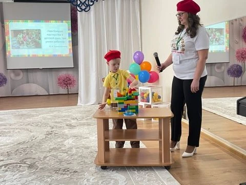🧩Инновационные кейсы презентовали педагоги-дошкольники Барнаула ⁣ 8 апреля на базе детского сада №26