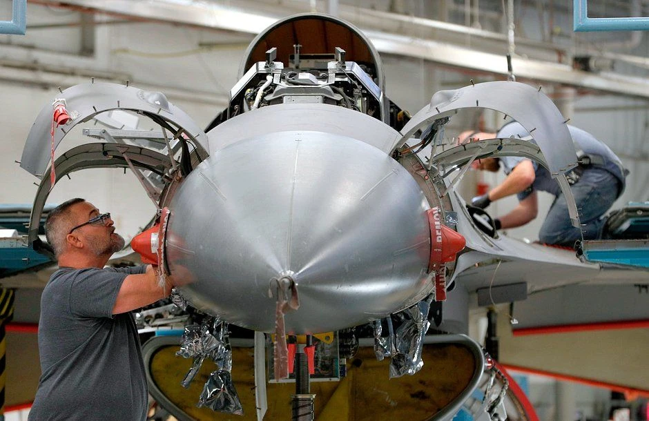 Большинство украинских истребителей F-16 небоеспособны.