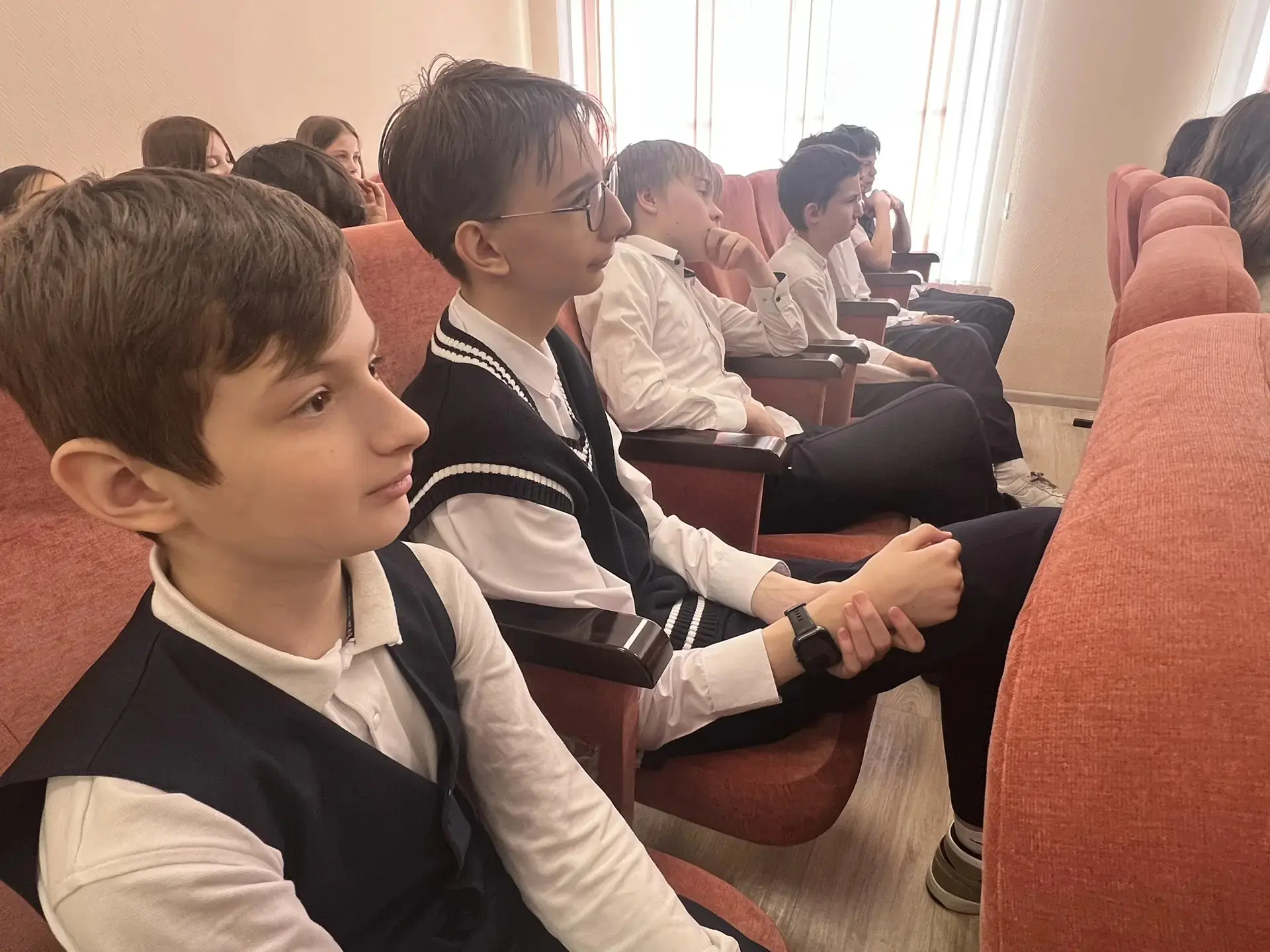 📍📣Знать — значит быть в безопасности! 📍Сегодня наши семиклассники  встретились с Надеждой Павловной 