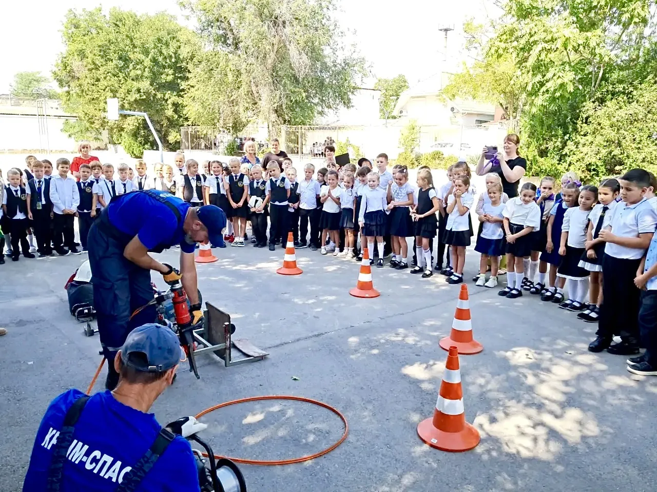 ☀ В первые дни учебного года сотрудники подведомственного учреждения МЧС Республики Кры...