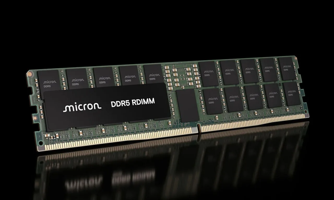 Micron продемонстрировала первый в мире DDR5 RDIMM емкостью 512 ГБ для серверов. Один т...