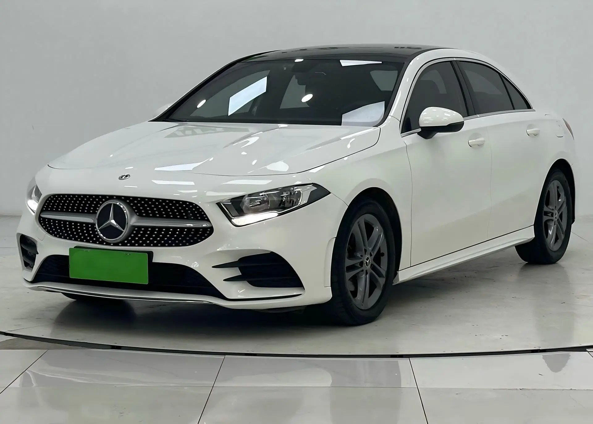 🔥 Mercedes-Benz A-Class (модель 2022 года) A 180 L 1.3T Sport
