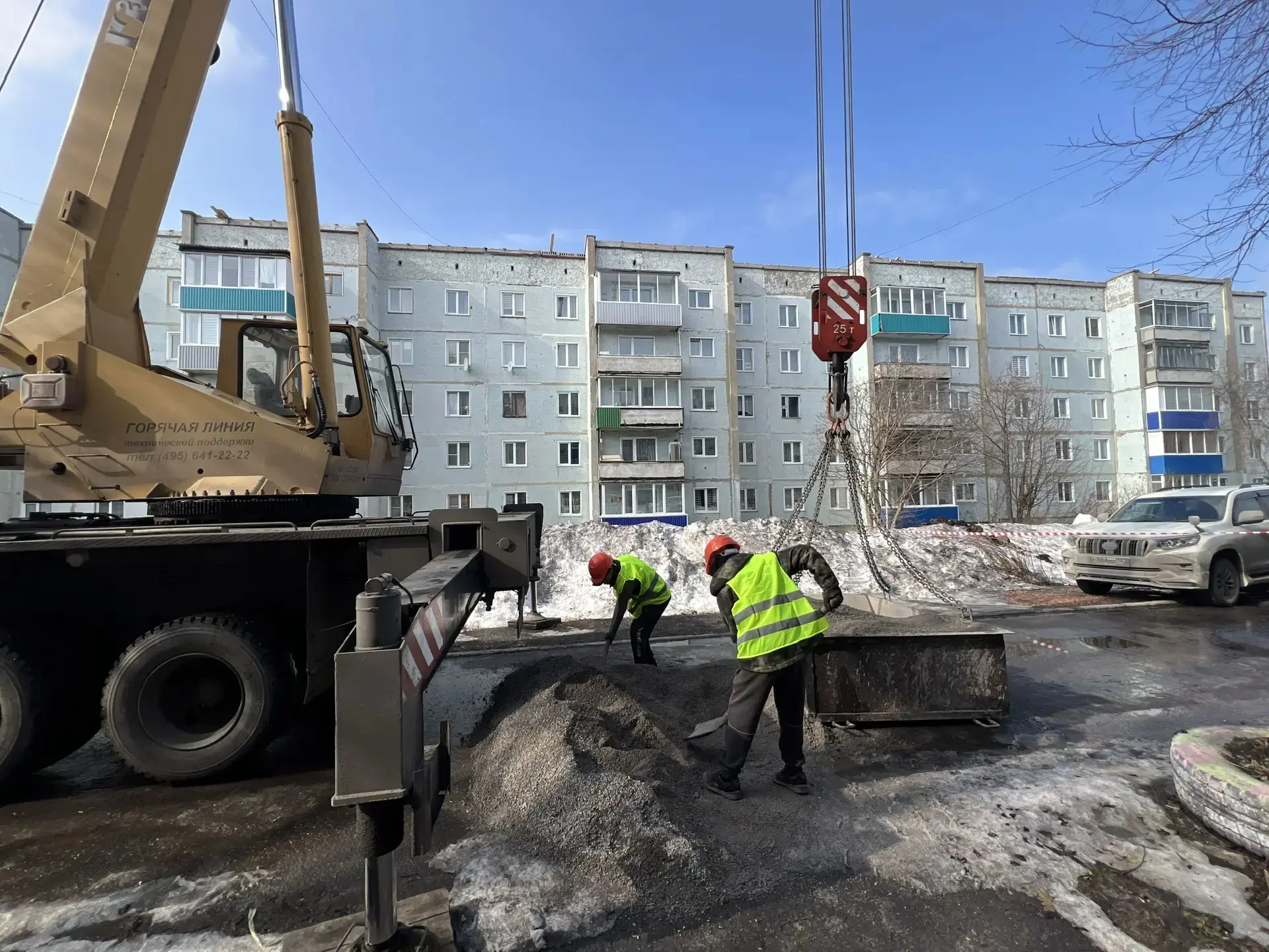 Капитальный ремонт кровель идет согласно графику.                          Подрядная организация при