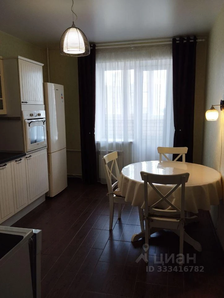 Сдам без посредников: 1-комнатная квартира, 47м²