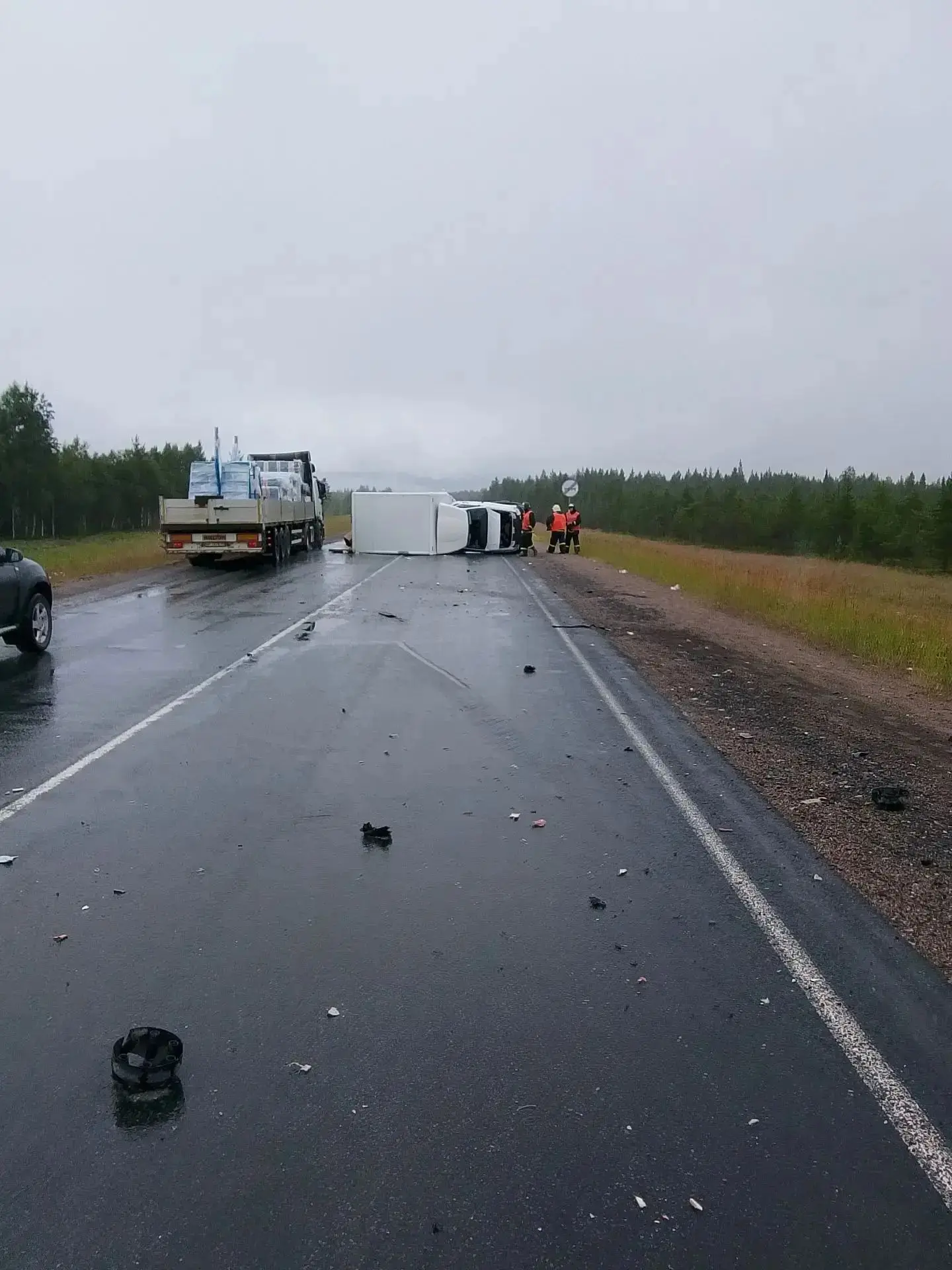 ⚡️Кемские пожарные оказали помощь при ДТП

📞 Сегодня, 23 июля, в 14:38 на пульт диспетчера Системы-