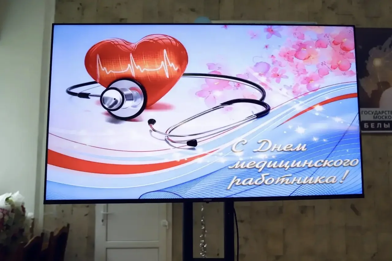 🏥 БЕЛЫЙ ХАЛАТ — НИТЬ, СОЕДИНЯЮЩАЯ ПОКОЛЕНИЯ