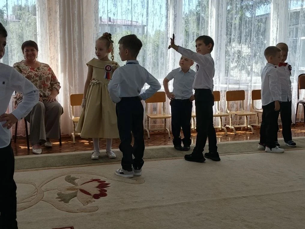 🌟 Самый первый выпускной 🎉                                                            Выпускной! К