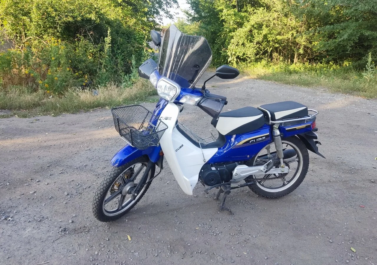 Продам НОВЫЙ Honda Super Cub. 2026 год. Объем 49, 9 по факту 110 кубов. Очень экономичн...