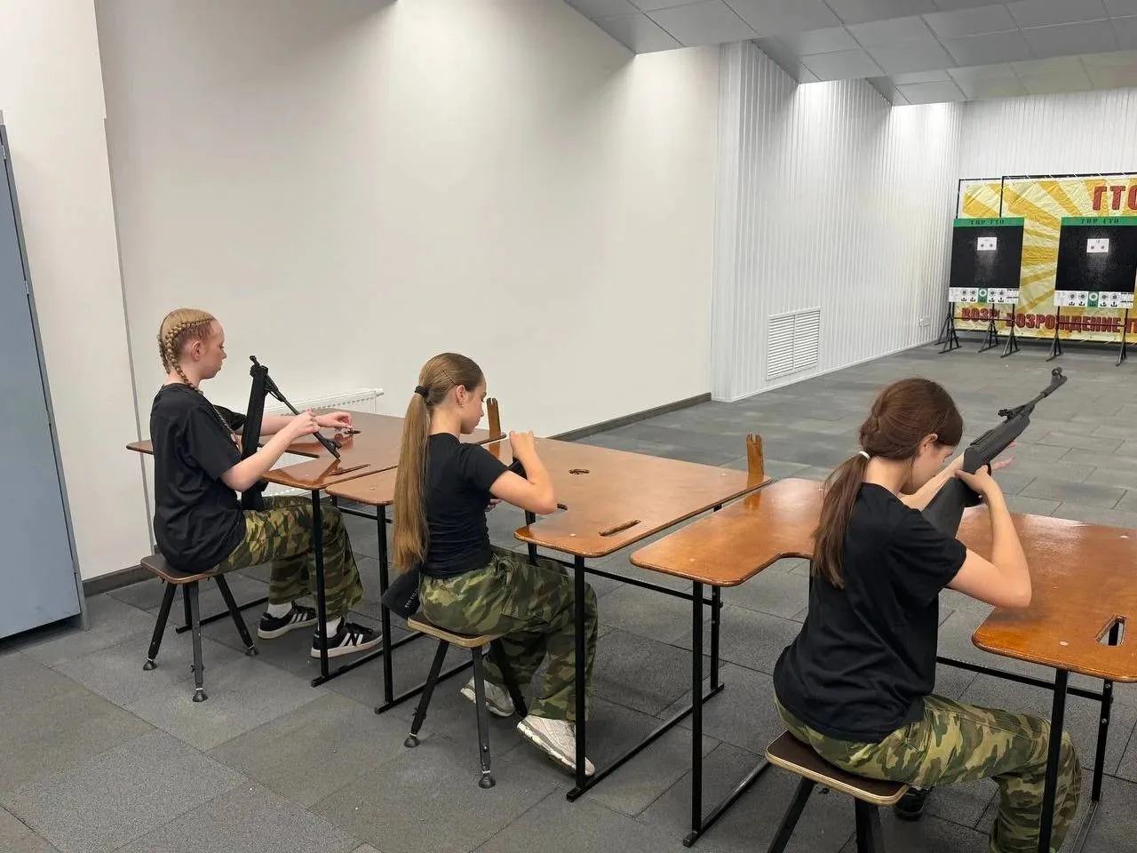 Суровые испытания и настоящая дружба: наша школа на военных сборах в «Патриоте»! 🇷🇺