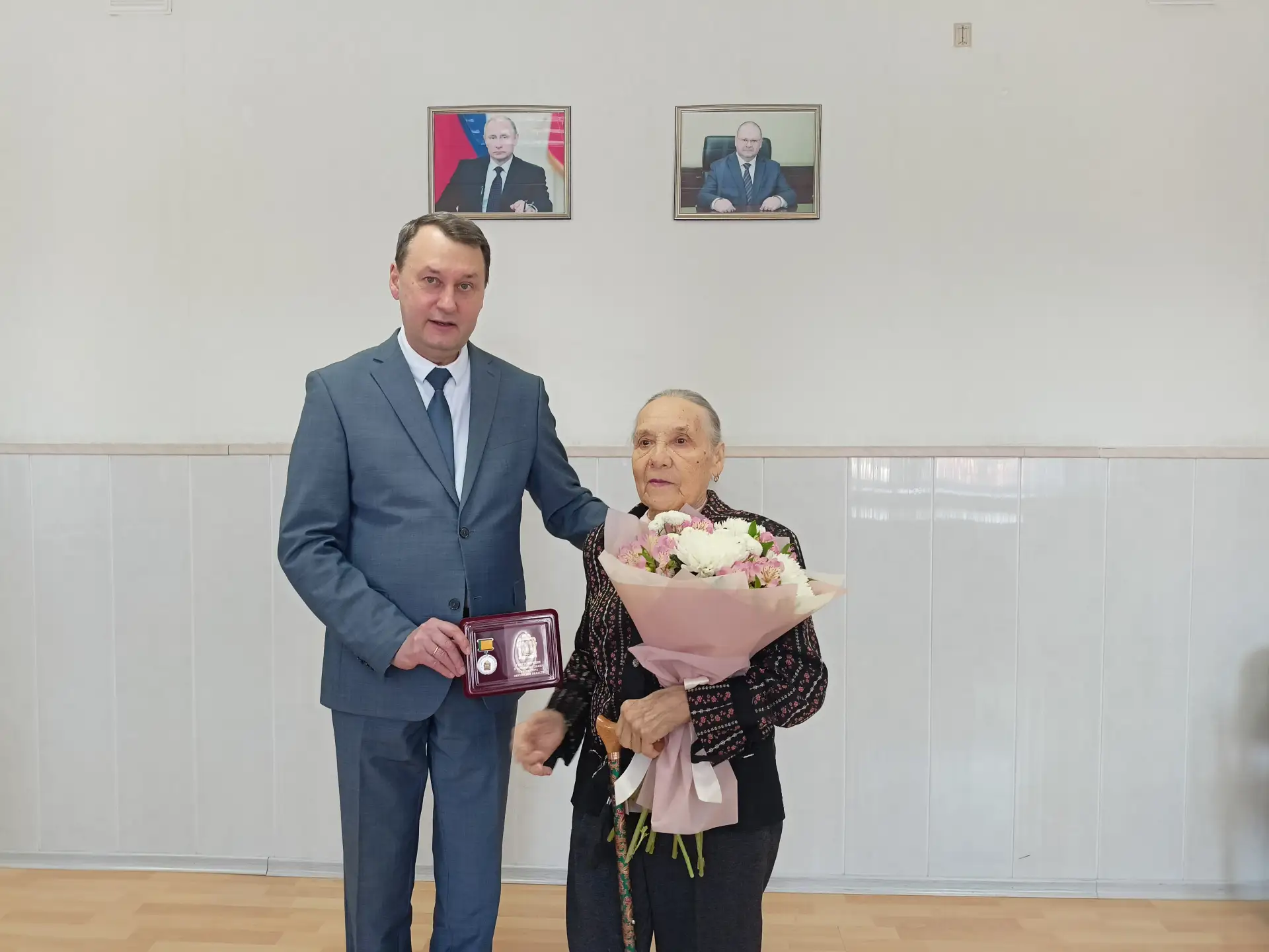 Жительница села Соколка Кондрашова Людмила Петровна награждена Почетным знаком Губернат...