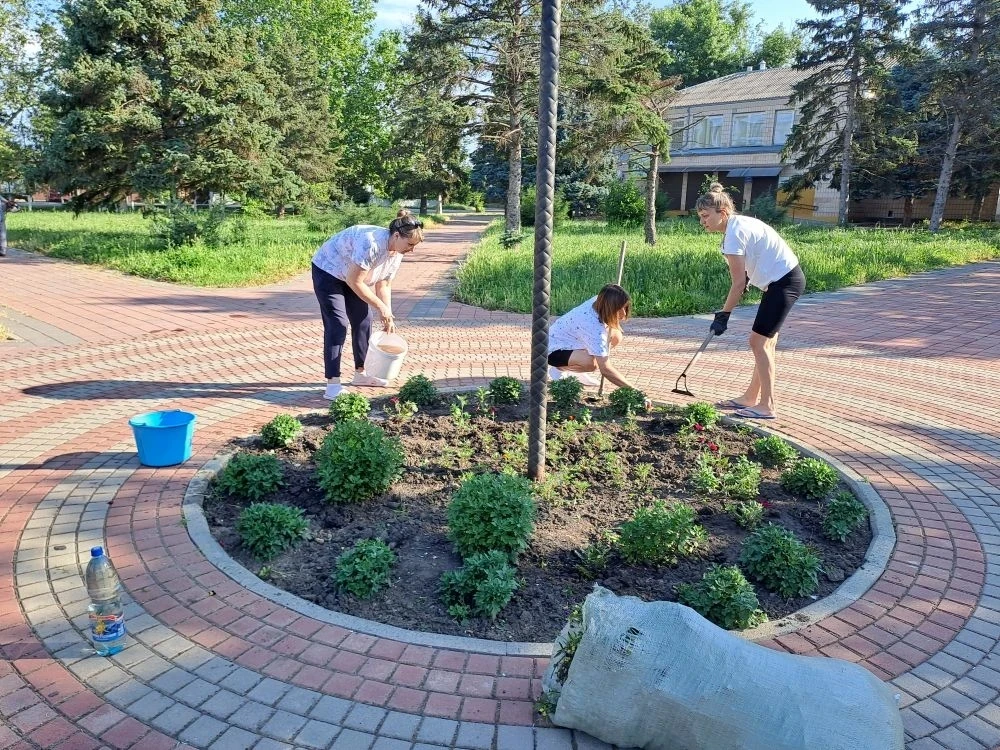 🌿 Продолжаются работы по благоустройству территории нашего парка. В рамках деятельност...