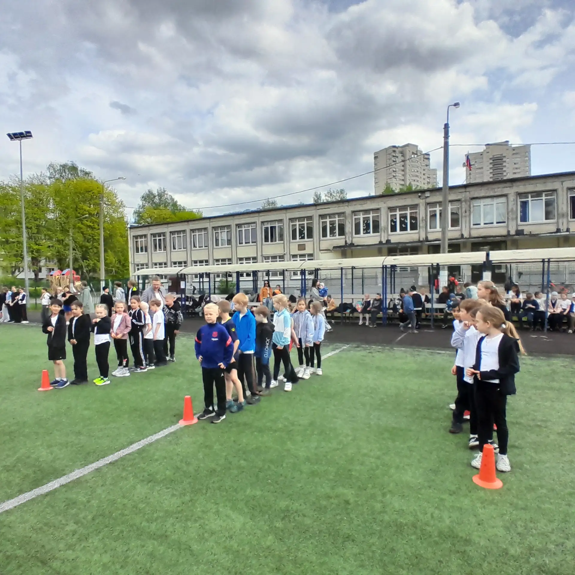#КЛАССное_мероприятие_79школа  🏃‍♂🏃‍♀12 мая в начальной школе прошло захватывающее событие - веселые
