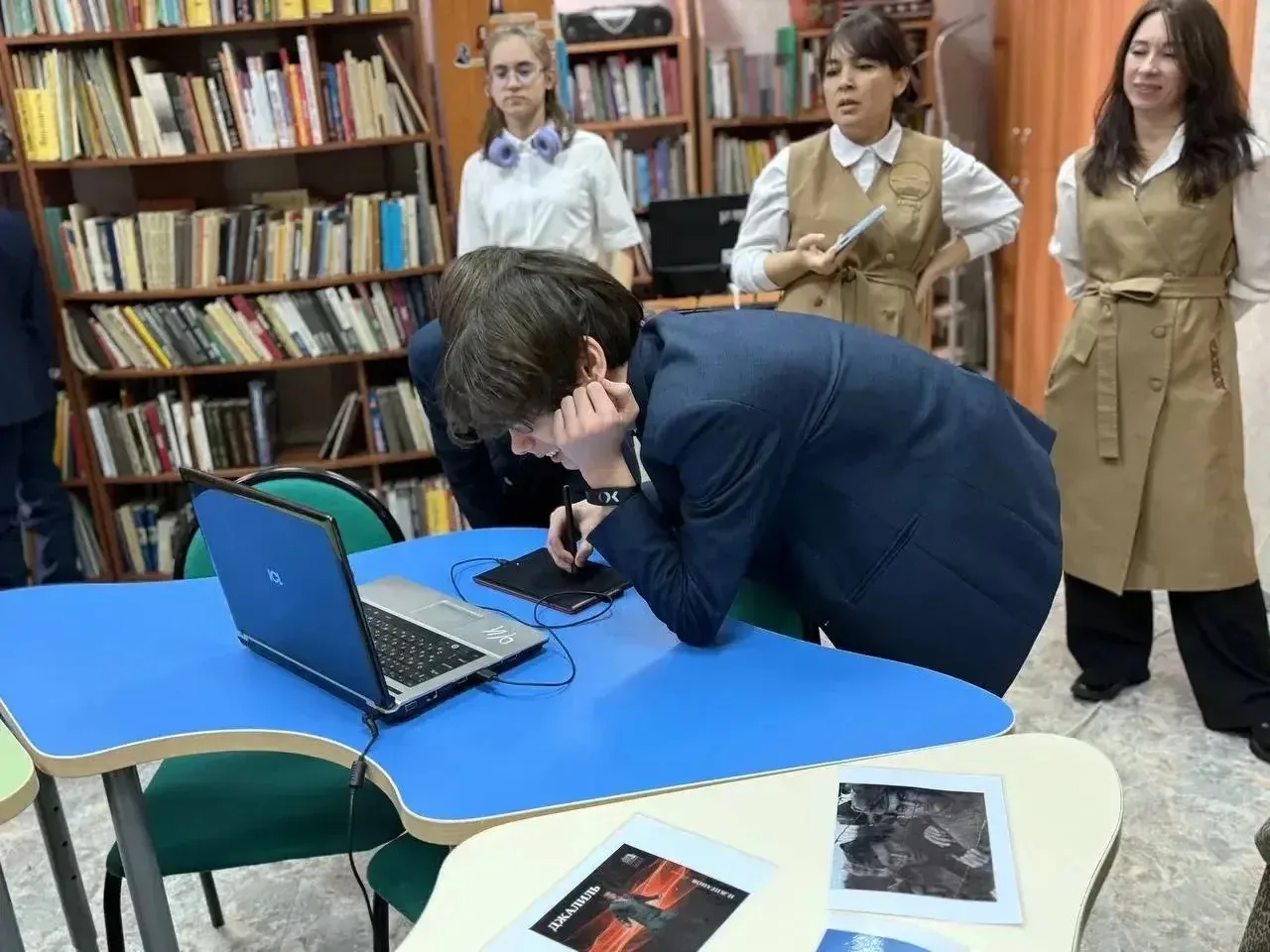 Путешествие в мир книг и истории: экскурсия для гимназии №179! 📚✨  25 февраля двери Республиканской 