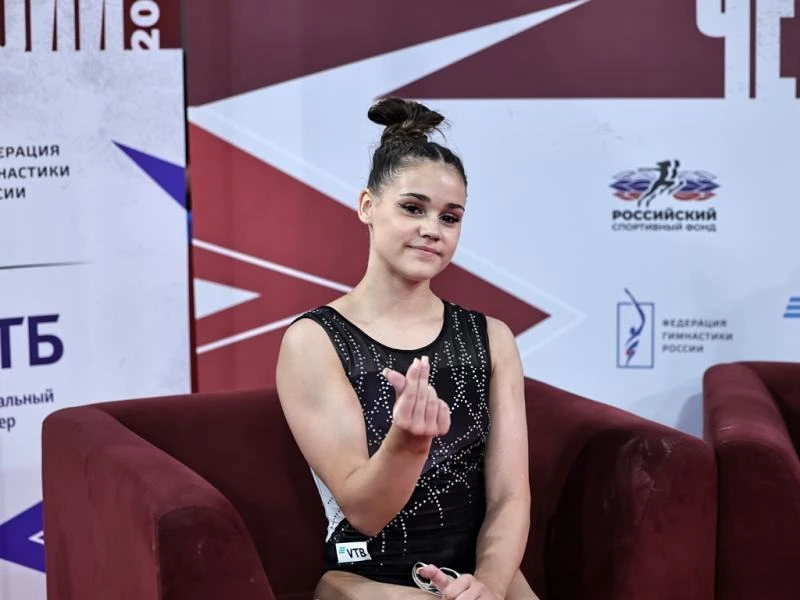 Елизавета Ус бронзовый призер чемпионата России по спортивной гимнастике в упражнении н...