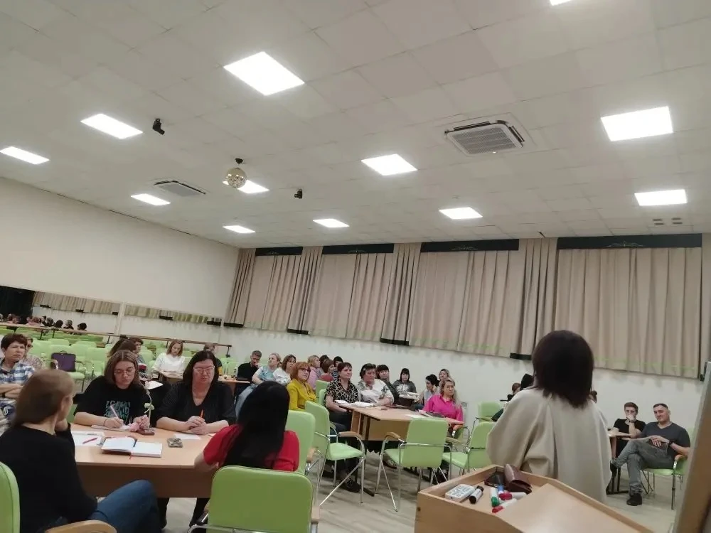 2 апреля педагогический коллектив и административная команда #tltschool26 приняли участие в тренинге