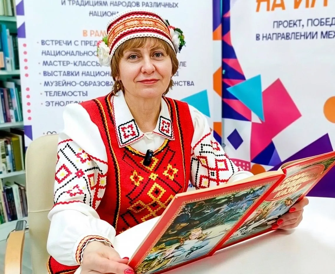 Проект «ЭТНОквартирник на Интернациональной, 35А»

📚 В рамках этого проекта Городская библиотека №5