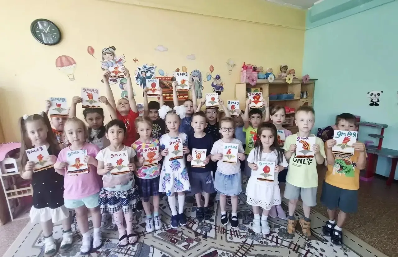 📖 Маленькими шагами по большой истории  С замиранием сердца дети слушали истории о подвигах и с любо