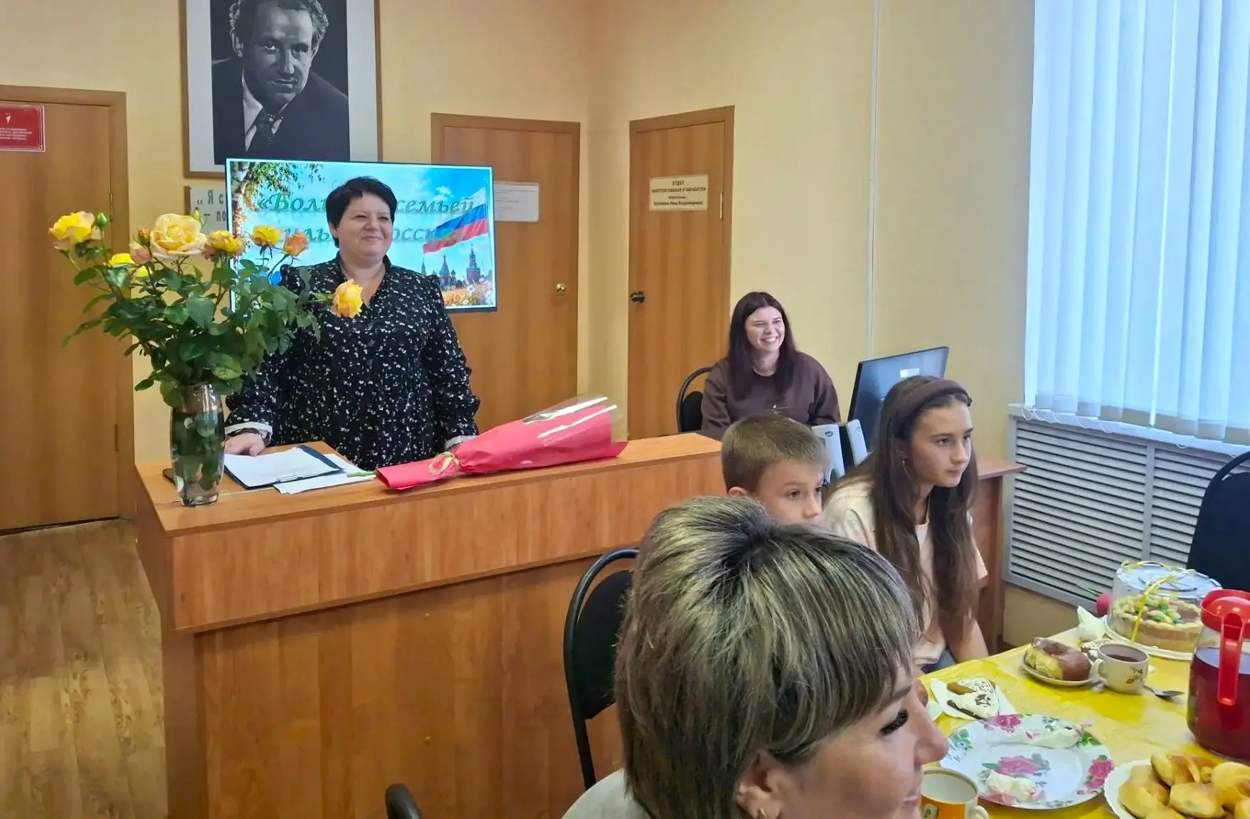 🎉Вчера в Касторенской центральной библиотеке было по-особенному уютно. В честь Дня мно...